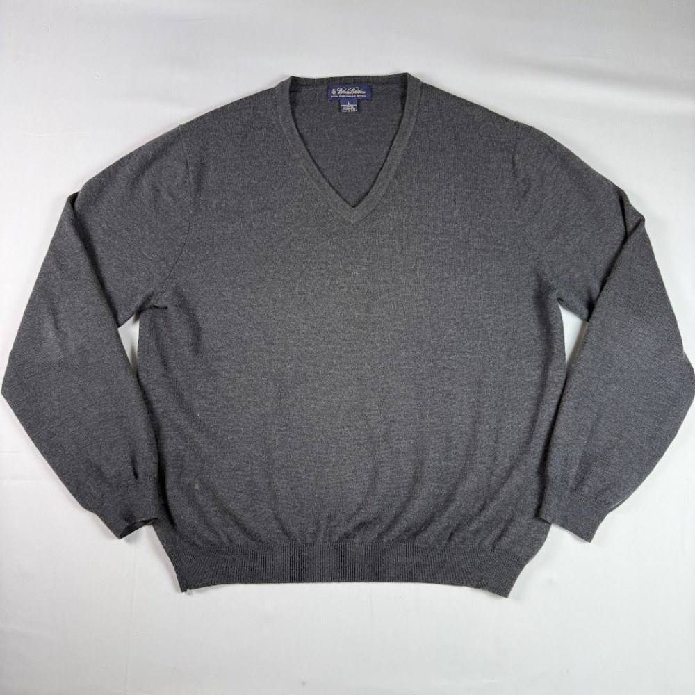 Brooks Brothers Mens L Charcoal Gray Italian Merino Wool V-Neck Sweater Pullover